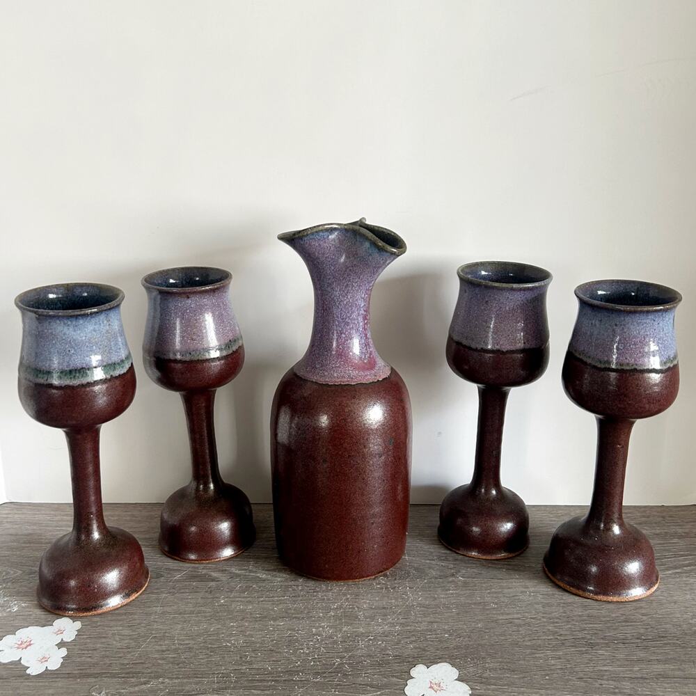 VTG 1970s Hand Crafted Glazed Stoneware Pinch Top Pitcher w/ 4 Long Stem Goblets